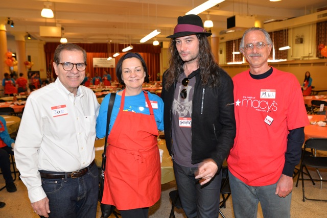 StFFP's tweet image. #HappyBirthday to actor and rock singer Constantine Maroulis, one of #StFFP&apos;s many wonderful #DoodleForHunger artists. Constantine&apos;s also a regular supporter, jumping in to volunteer in person when his schedule allows. goo.gl/ccmB22 #GiveBack #FeedNYC