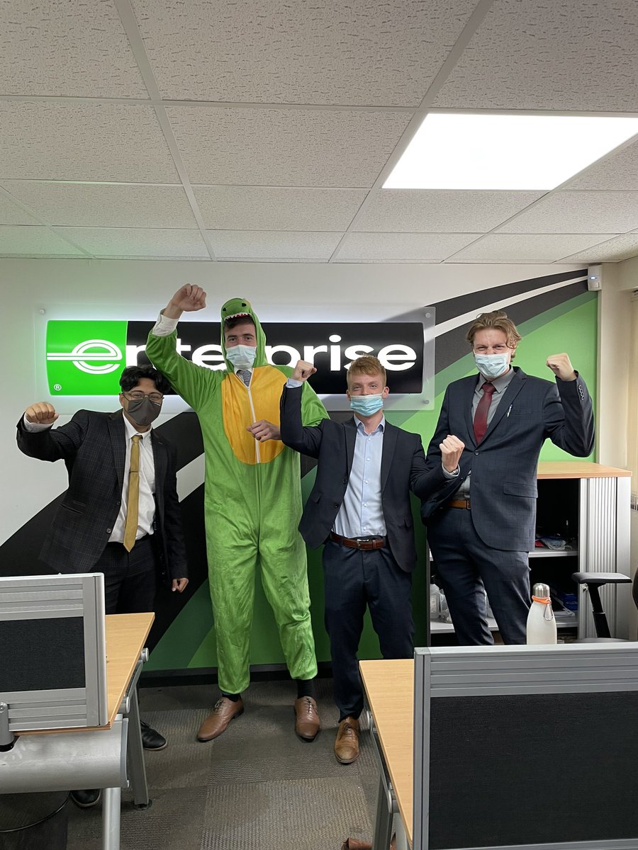 🤴 @Matthew74899255 🐀 First time on the decks today! Running a 180 branch on a busy day! Brilliant yes mentality and concentrating on providing excellent service! #OneToWatch #KingRat