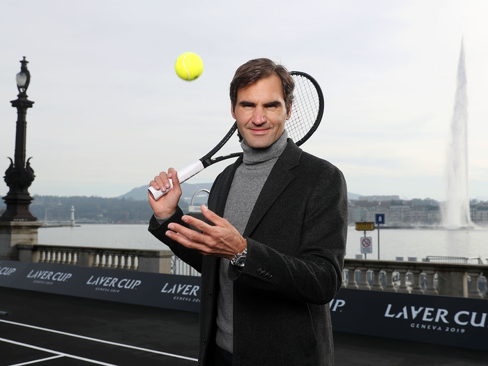 LiamKillingstad's tweet photo. Recently @rogerfederer ranked as the 7th highest earning athlete in 2021 by @Forbes

The Swiss tennis Legend earned $90 million in the past year

The crazy part? 

He is about to get a major payday from a 2019 investment that could seriously up that number

Let's break it down 🧵 https://t.co/1ZFXvBtBh4