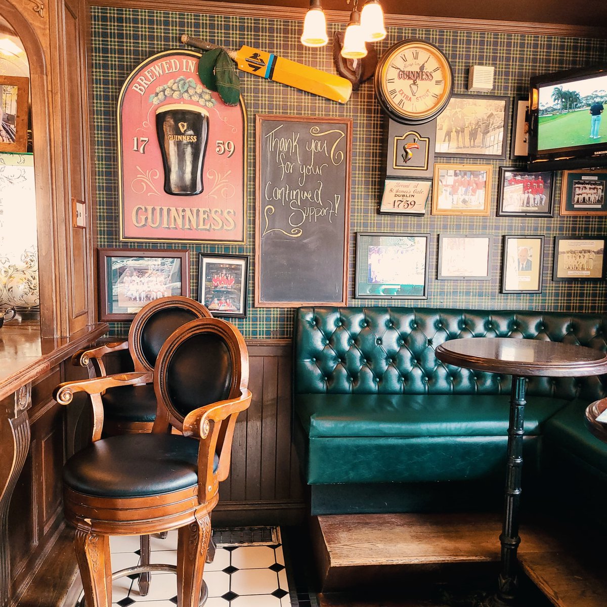 Follow your heart and it should lead you to the bar.... 
#pennyfarthingpub #pub #neighbourhoodpub #tavern #bar #wateringhole #publichouse #oakbay