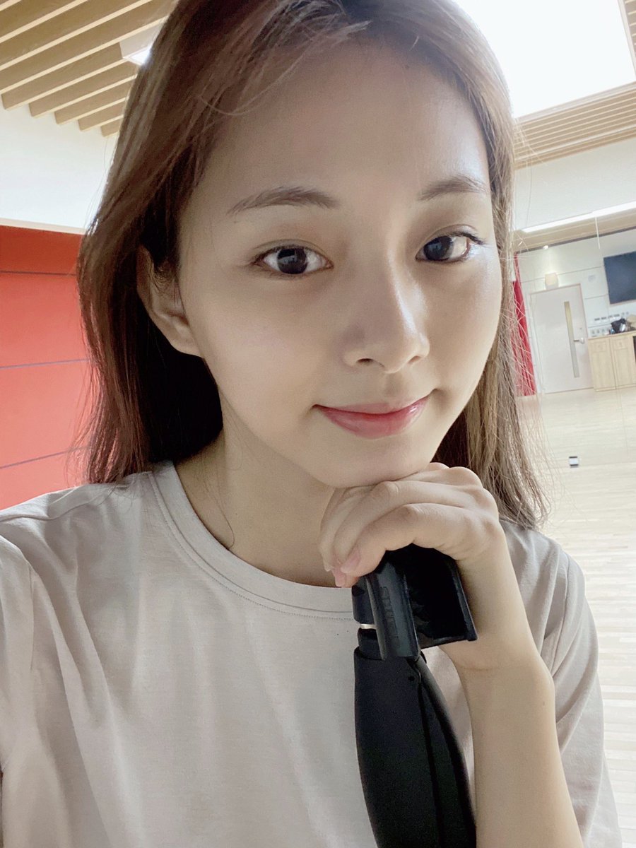 TZUYU Brand Reputation. tweet media