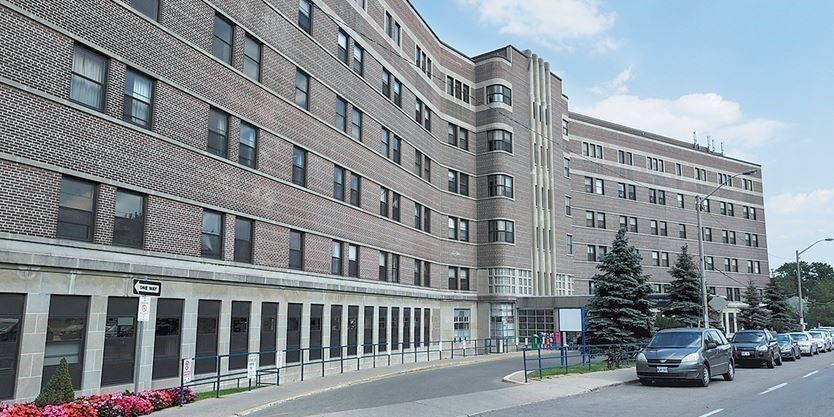 Michael Garron Hospital re-opens COVID-19 testing for children in time for school year. <a href="/MGHToronto/">Michael Garron Hospital</a> torstar.co/pBlB50G2ApV