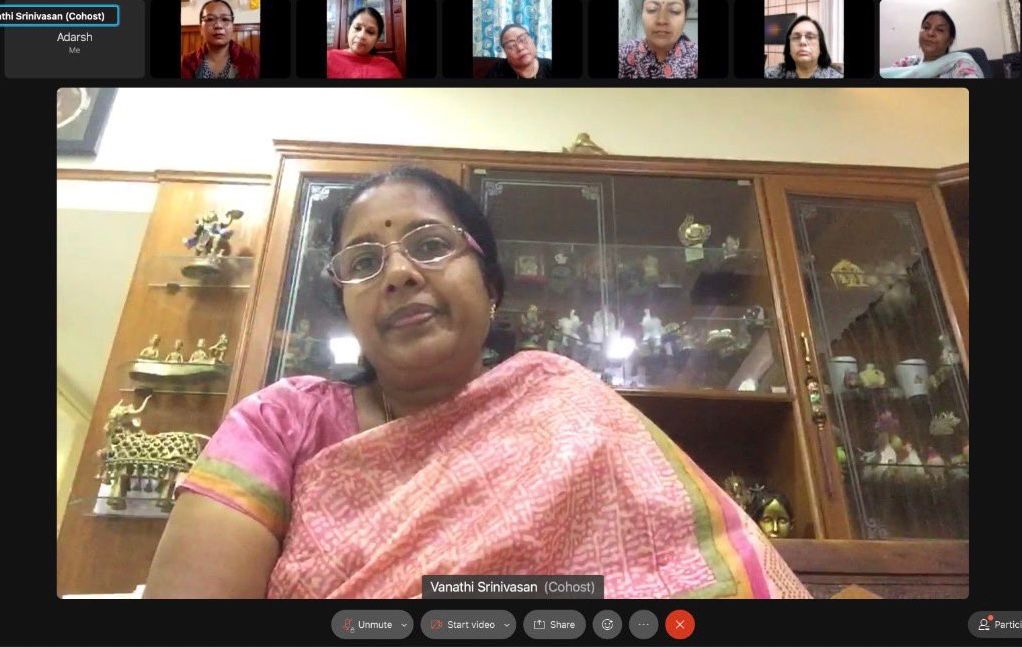 SujataPadhyBJP's tweet photo. Our Party is always serious in good Governance &amp; also committed to deliver. 
We @BJPMahilaMorcha karyakartas are always dedicated to upliftment of women through various Yojana,  Schemes of @narendramodi govt. Energetic VC session today with @VanathiBJP Akka. https://t.co/GZm0kzNzW5