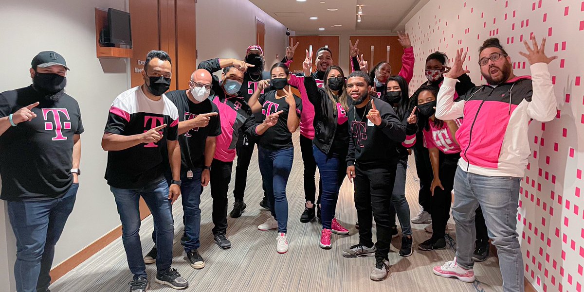 Today has been an awesome day! We have 2 meetings going on! One with my TMs &amp; One with our CLL team! #TheCrown👑💕 #MMA #ALLIN 🙌🏼