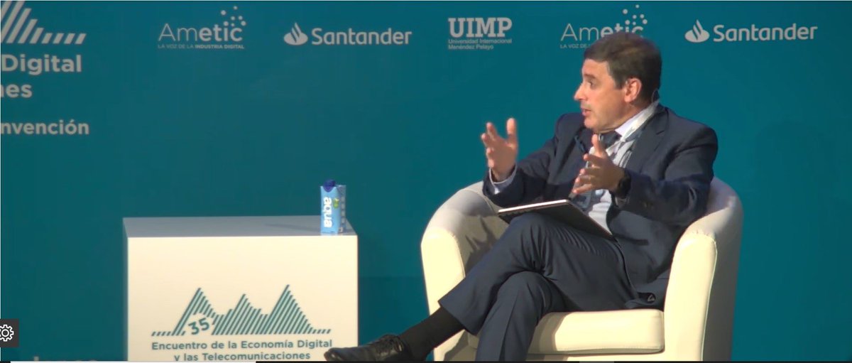 “No basta con comprar tecnologías, cosas. Hay que mover voluntades, desarrollar ideas”
<a href="/enriquemmarin/">Enrique Martínez</a>, presidente de <a href="/SEGITTUR/">SEGITTUR</a>, ha dejado bien clara su experiencia en #digitalización #TransformacionDigital y gestión de la cosa pública.
Lo mejor de la jornada en #santander35 👏🏻