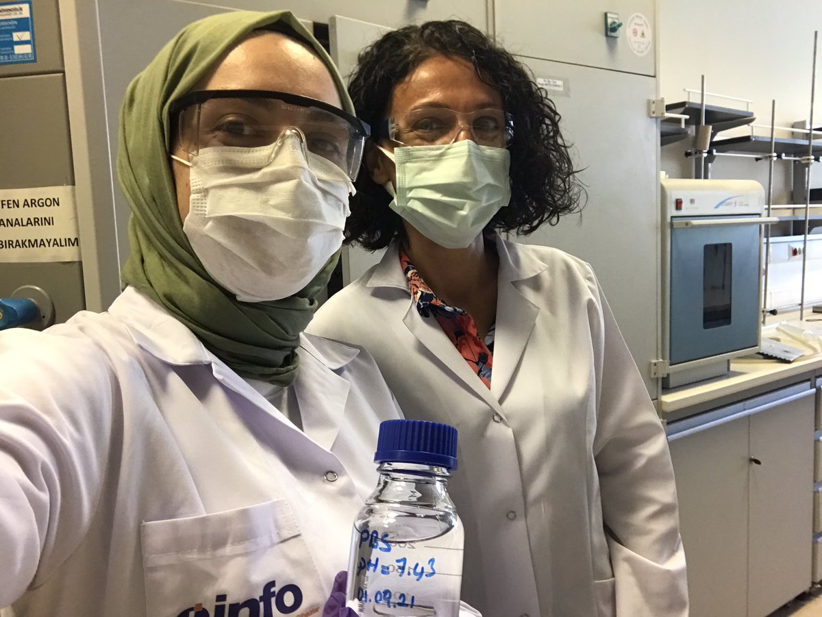 melike0904's tweet photo. Happy to have one of our undergraduate students Zeynep Sude Cifcibasi in my lab for her volunteer apprenticeship. #WomenInSTEM #chemistry https://t.co/t8yHEg4F26