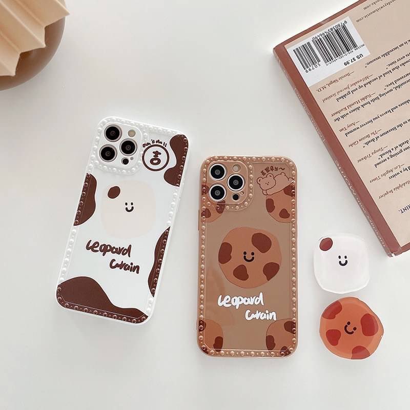 SimplecaseD's tweet image. ♡ เคสคุกกี้ขาว / คุกกี้น้ำตาล (+griptok)
♡︎ 170 บาท
♡ เคสยางนิ่ม คลุมฐานเลนส์กล้อง แถมขาตั้งแบบถุงลม
♡︎ รุ่น : i7+/ i8+ / XR / 11 / 11Pro / 11ProMax / i12 / 12mini / 12pro / 12promax
#เคส #เคสไอโฟน #caseiphone #เคสiphone