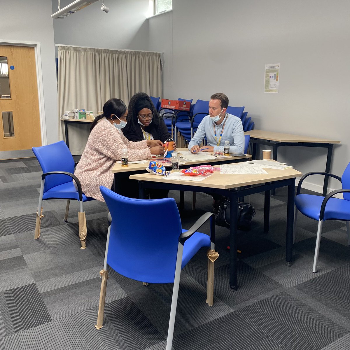 OxleasQi's tweet photo. Back to school! #mrpotatohead ✅ #pencil &amp; #ruler for #runcharts ✅  excited about #Qi✅. Welcome back to our 1st #Qi &amp; #Data face2face social distance team specific training. Thank you to the @OxleasNHS Bracton team for participating, having some great #Qi ideas &amp; conversation https://t.co/xQejGoazmn