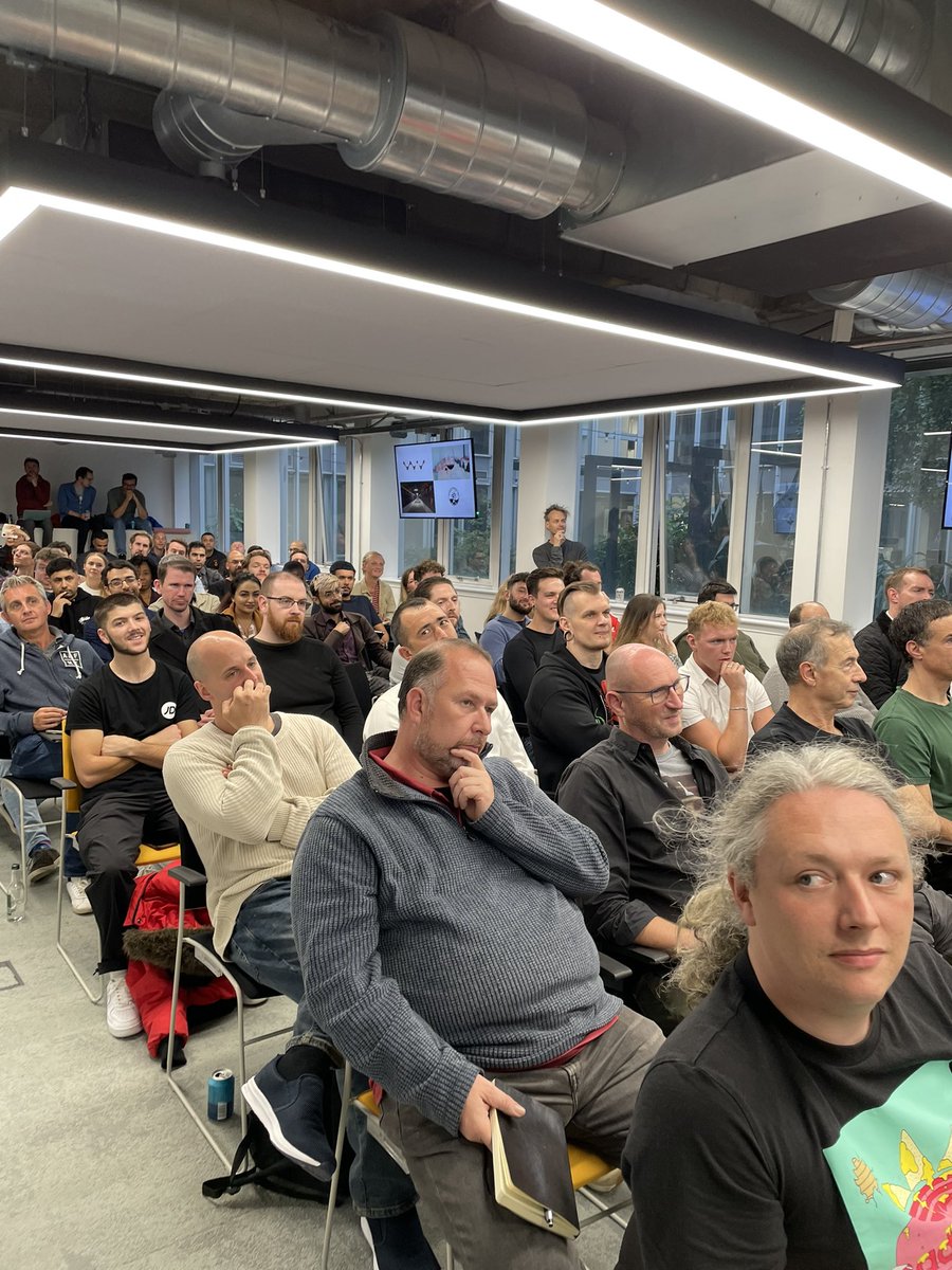 BlockRocketTech's tweet image. Amazing turnout at @blockchain_manc    - starting room only. @CryptoKaijuIO @alexmoss @jimbob_87 @awaygray @CryptoBlockDan @blockchaingmg
