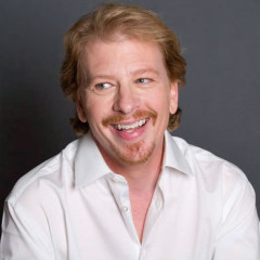 Happy Birthday to the fabulous Joseph Williams today, brilliant singer of Toto !      