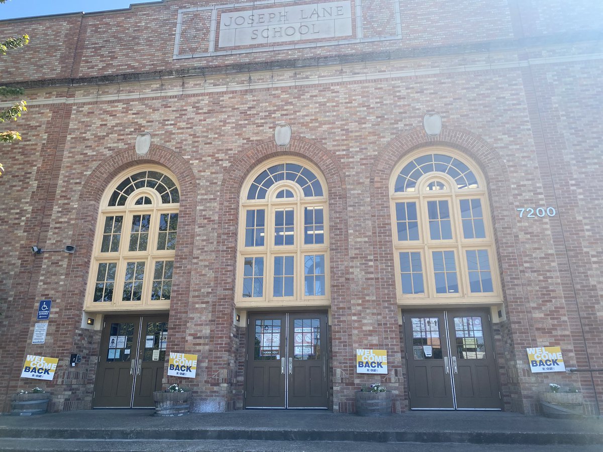 A warm welcome back for students from Lane Middle School Principal Rowell, Assistant Principal Dr. Coleman, and staff! <a href="/PPSConnect/">Portland Public Schools</a> 

#SchoolsReopen #School2021 #BacktoSchool2021 #ppsforwardtogether