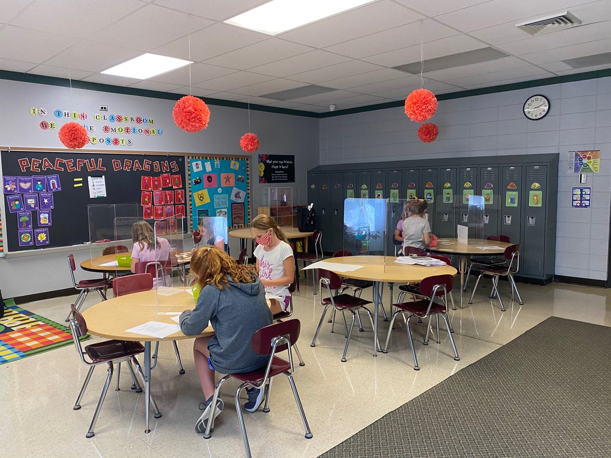 Back at it! Student lighthouse creating an awesome new student welcome at BLE! #bLEADsgreen #leaderinme