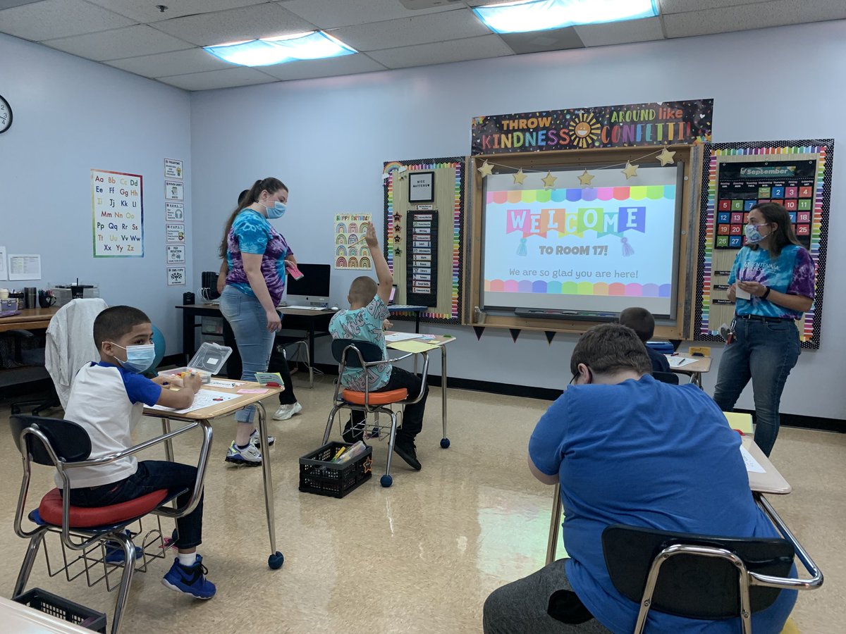 CentennialSchLU's tweet photo. We are excited to have our students back and ready to learn! #nicematters https://t.co/lz4PsgG7mN