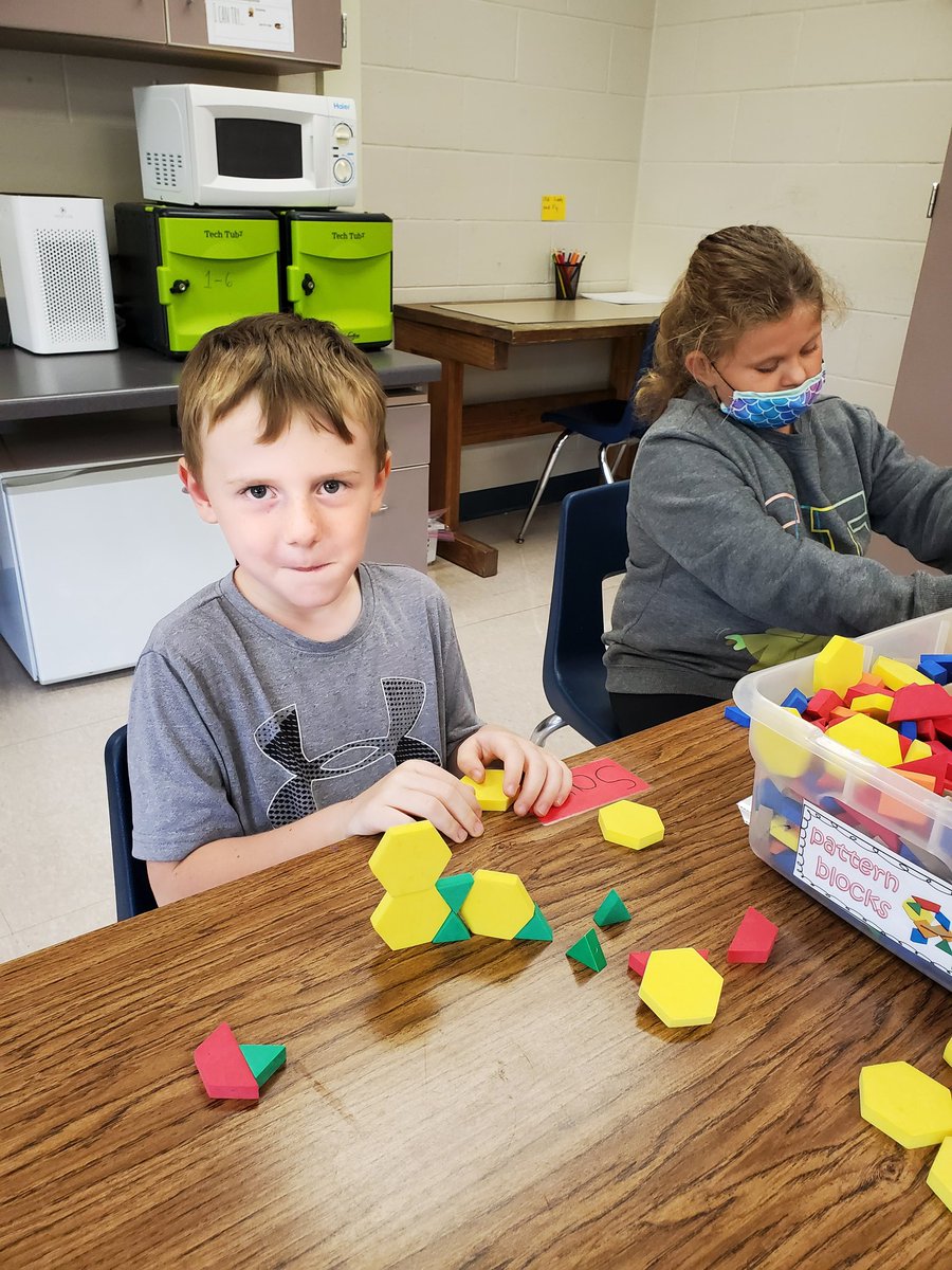 Deitz1stgrade's tweet photo. Explore math tools. #NCESFAMILY https://t.co/iufNOziaXU