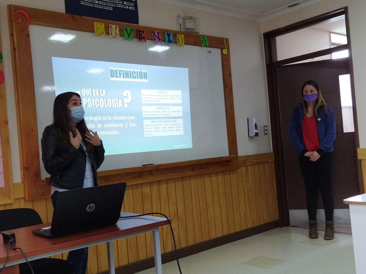 futa_escuela's tweet photo. Este 1 de septiembre continuamos nuestros conversatorios de orientación vocacional con la carrera de Psicología. La actividad contó con la participación de estudiantes de enseñanza media y las Srtas. Vannia Cid y Anita Vega, a quienes agradecemos su participación @Mineduc https://t.co/3FMaMGUddO