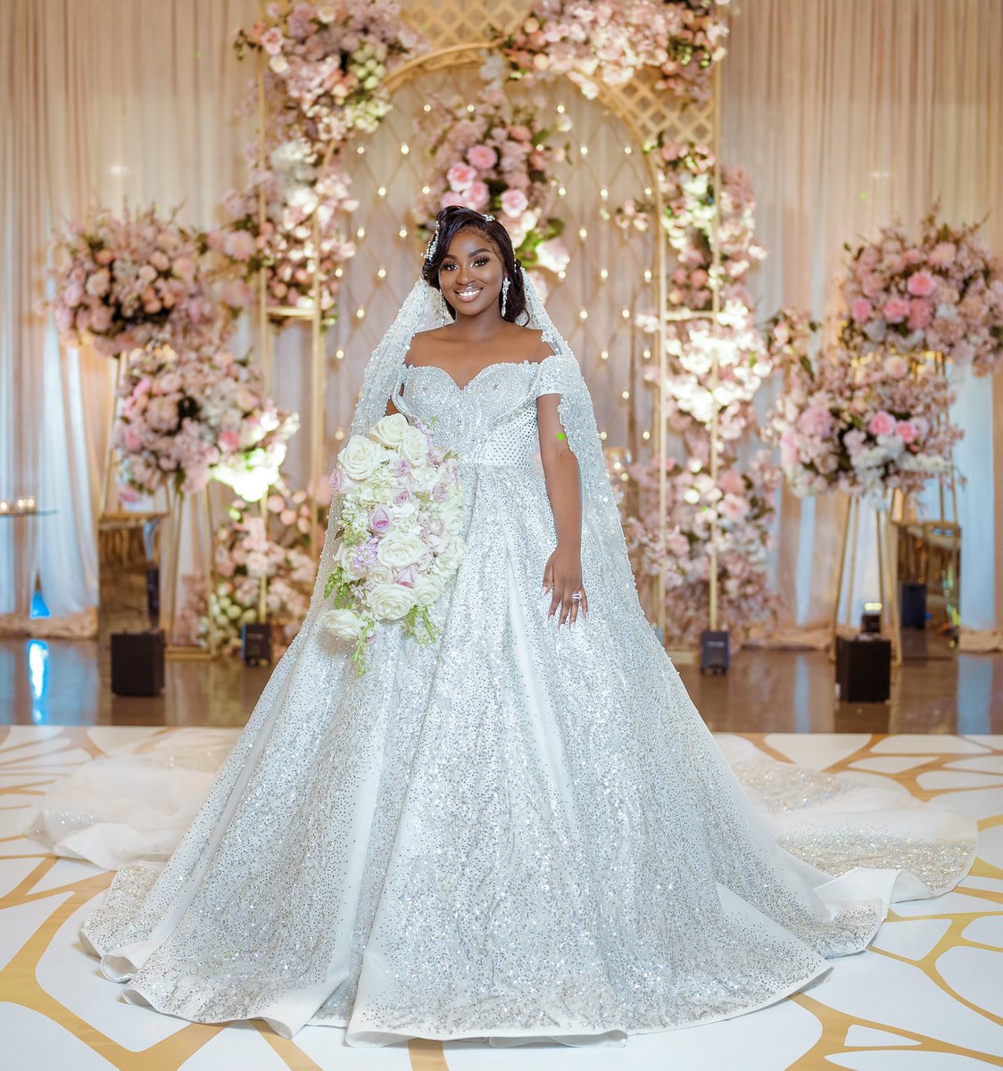 A 2021 bride and more 🤍 #married