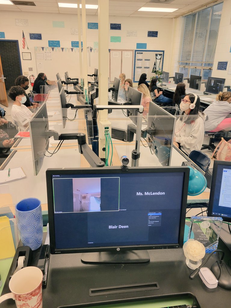 HoggardDrafting's tweet photo. Hoggard's Interior Design classes virtually met with BND Design's client today to discuss the Design Process and their project. The client gave a site tour and answered some great questions from students! @nhcsCTE @HoggardHS #newhanovercosch #realworld https://t.co/pSeLeNTkPy