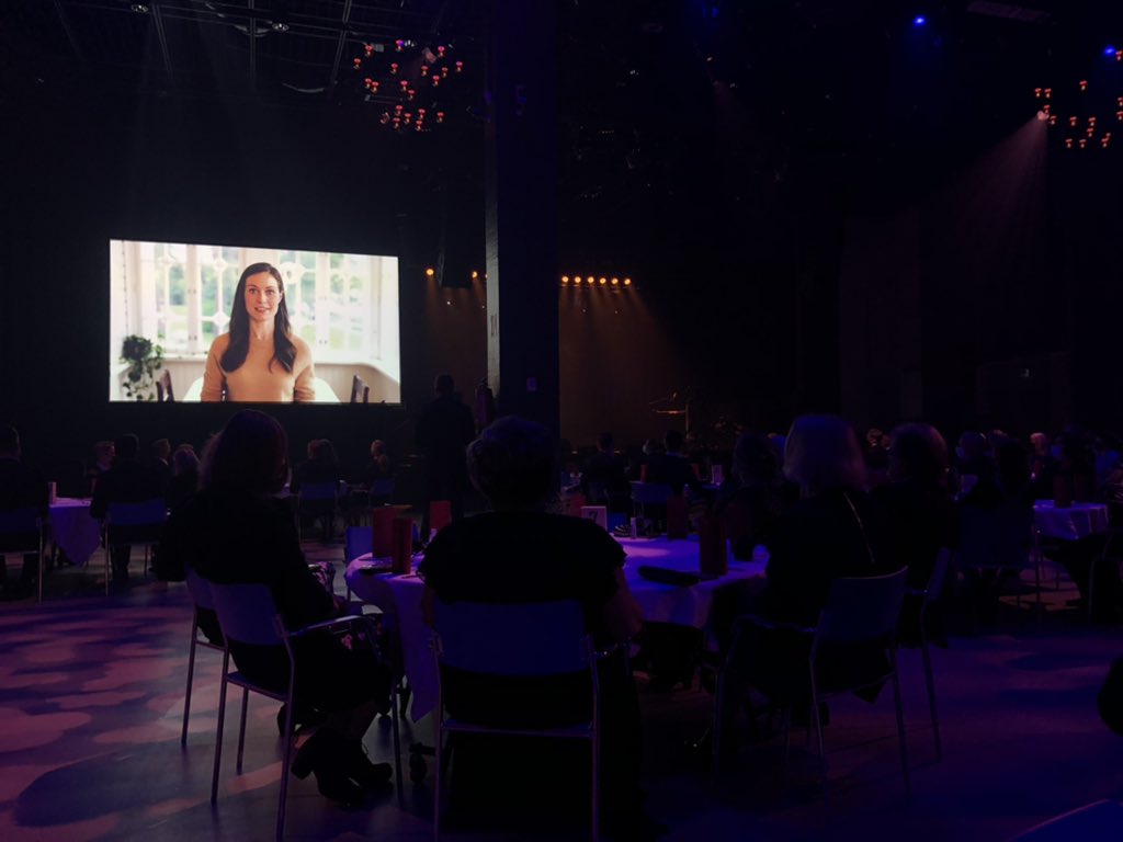 <a href="/pirkanmaan_liit/">Pirkanmaan liitto</a> otti tänään #pirkanpäivä`ssä symbolisen varaslähdön <a href="/MTKry/">MTK</a> :n #ilmastotiekarttatoimeen kampanjaan antamalla männyn taimen vieraille. Kasvunsa aikana ne sitovat lähes 200tn co2. Juuri tästä on kysymys - alkutuotannossa on potentiaalia. Mutta panostuksia tarvitaan.