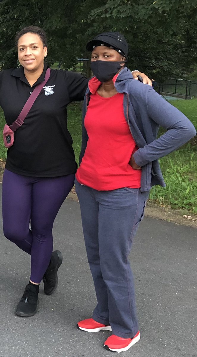 BCEengagement's tweet photo. Might be raining ☔️ today but last night #BCE & @bostonpolice #districtB2 joined our friends @AgeStrongBos for our weekly #SilverStrut @BostonParksDept Franklin Park! #strutyourstuff #commUNITY #inthistogether #policepartnerships https://t.co/4xIaQCeyqF