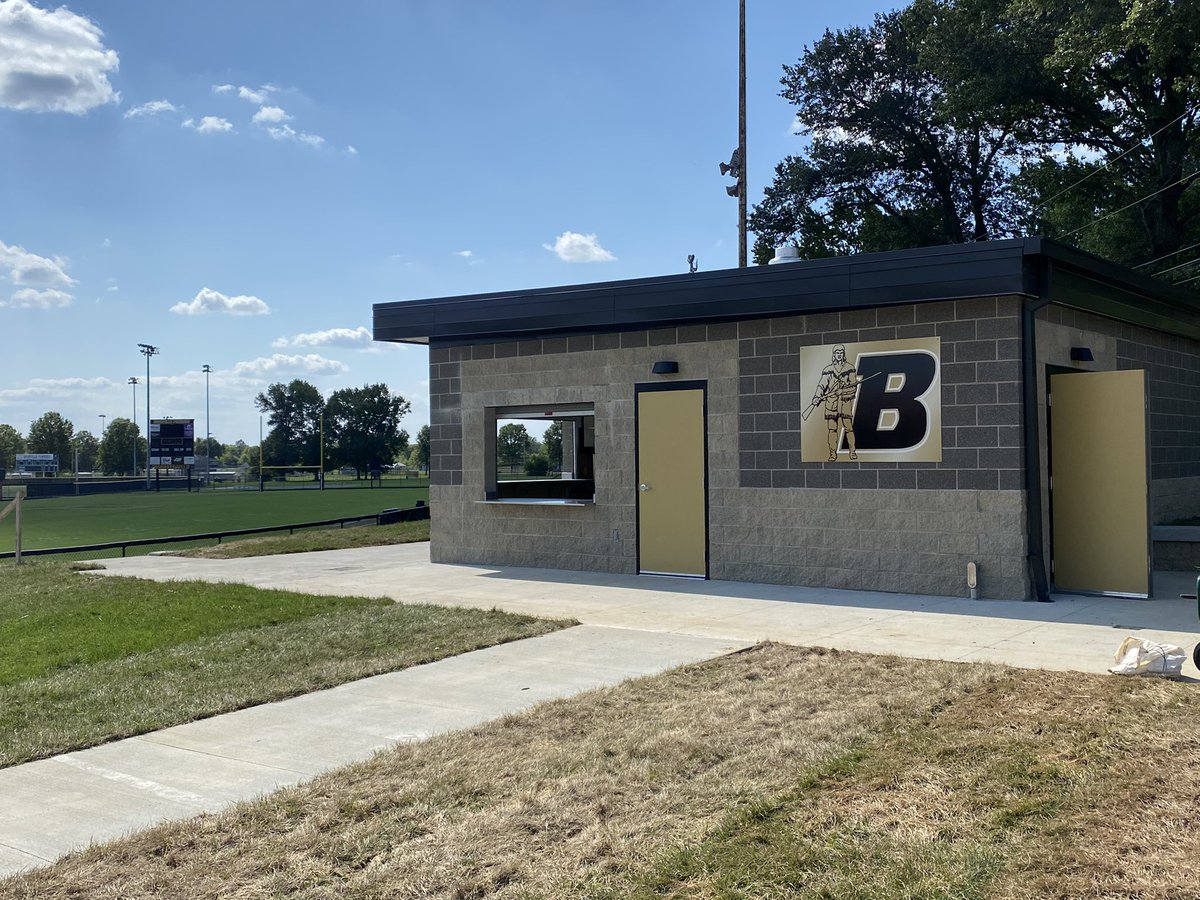 BHSAthletics's tweet photo. Final touches being added to the new concession stand and bathroom at the Football Field!
@BoonvilleFB 
GO PIONEERS! https://t.co/mZyKpFC9W3