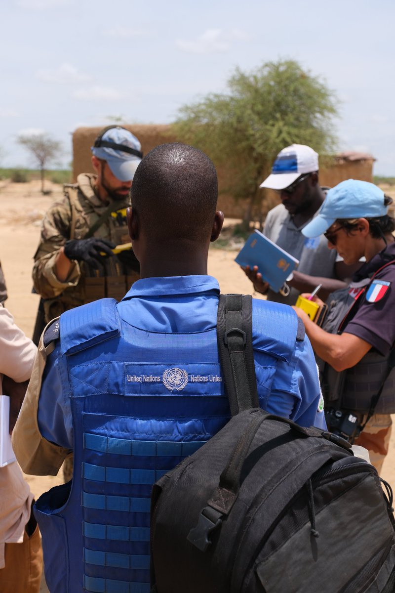 Following on from my last update, the 🇬🇧LRRG has been supporting the <a href="/UN/">United Nations</a> Human Rights investigation into the mass-killing in Outtagouna and Karou, around 200km south of Gao in #Mali.

Another short thread.
1/9
