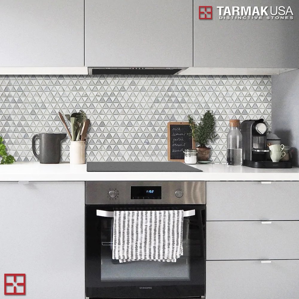 tarmakusa's tweet photo. Bring a unique look to your walls and backsplashes with the Diamantes mosaic collection. #tarmakusa #mosics #walltiles #kitchendesign #kitchenremodeling #interiordesign #diamantesmosaics #biancodolomite #bardigliomarble #homeremodel #homerenovation #backsplash #backsplashideas https://t.co/ojoBTs1gM6