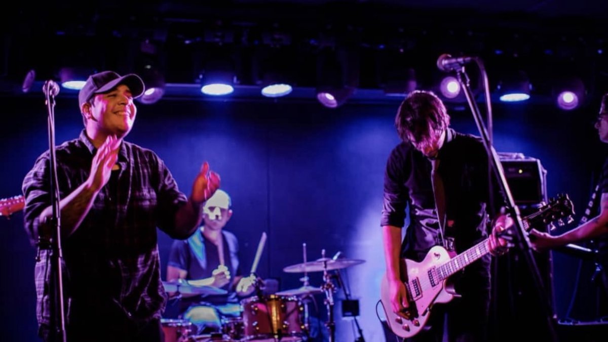 Mercury Lounge tweet media