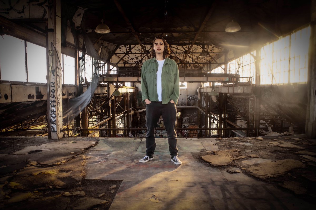 Mercury Lounge tweet media