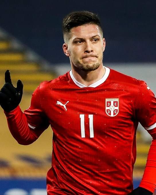 AdriRM33's tweet photo. Primer gran servicio de Luka Jović al Real Madrid. Marcarle gol a Catar. https://t.co/kNbITZ1VkH