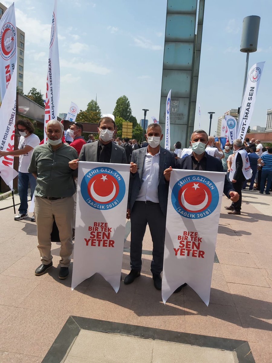 Ayrılıkta azap birlikte hayır vardır.
Kamu Sendikaları haksızlık karşısında birleşti! 
#SendikalarBirlestiYuzde1iReddeti
<a href="/vedatbilgn/">Vedat Bilgin</a>
<a href="/RTErdogan/">Recep Tayyip Erdoğan</a>
<a href="/fahrettinaltun/">Fahrettin Altun</a>
<a href="/_aliyalcin_/">Ali YALÇIN</a>