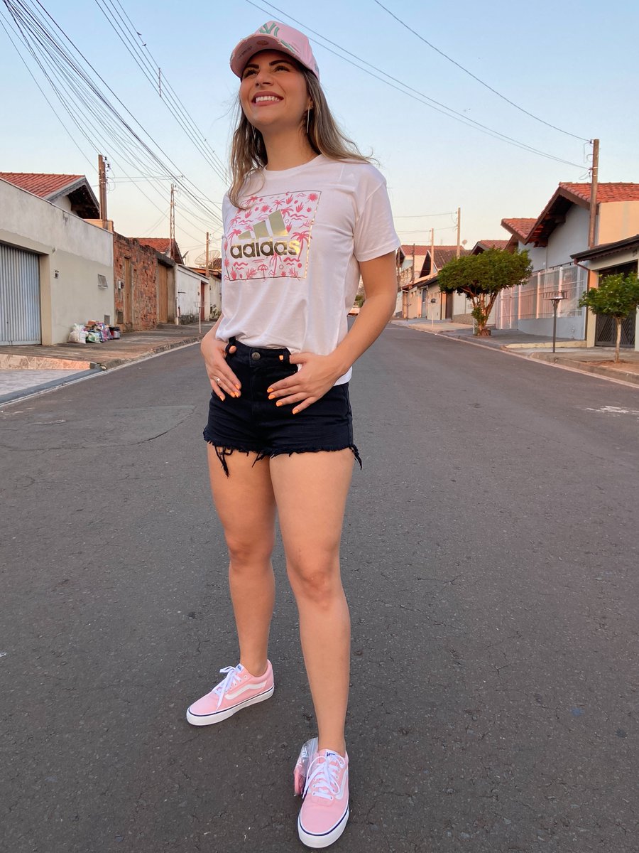 LojasAlways's tweet photo. Você é daquelas que nunca erra o look e não abre mão de um estilo?
Bem vinda ao time! 

▪ Sempre tem uma Always perto de você!
Atibaia ▪ R. Tomé Franco, 274
Bragança Pta ▪ R. Cel Teófilo Leme, 1065
Itapira ▪ R. José Bonifácio,360
Serra Negra ▪ R. Cel. Pedro Penteado, 188 https://t.co/M4kamS4EXj