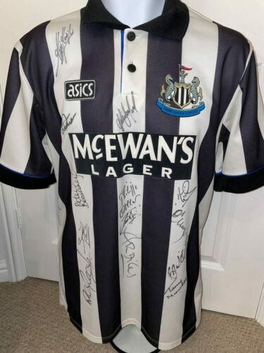 NufcMemorabilia's tweet photo. Multi signed original Newcastle 93-95 Home shirt + Proof @ https://t.co/EgZ3srXs6U #Keegan #NUFC #TheEntertainers #NewcastleUtd #Srnicek #Albert #Gillespie https://t.co/LZ2v6LXpza