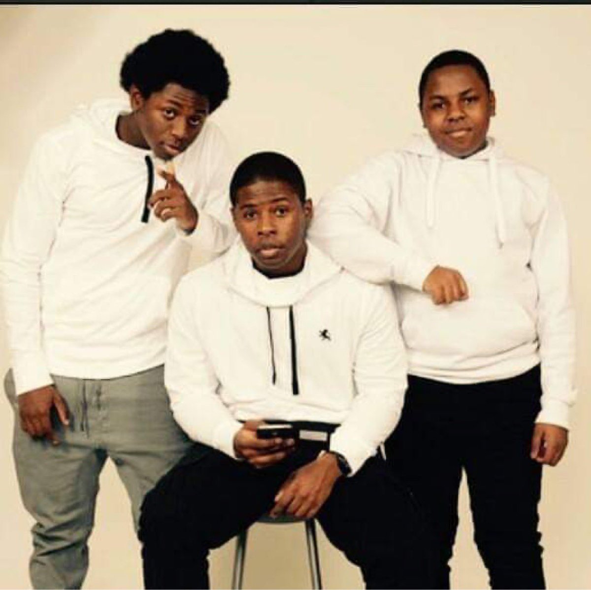 devvonkyle's tweet image. FOE