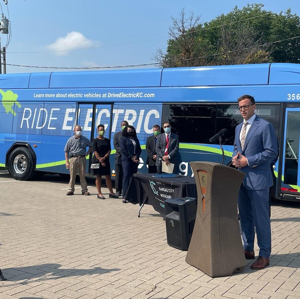 Effective today, all new Kansas City municipal fleet vehicles will be zero emissions battery electric vehicles.  One of many bold and aggressive steps we must take as cities to address climate change and to reduce air pollution.