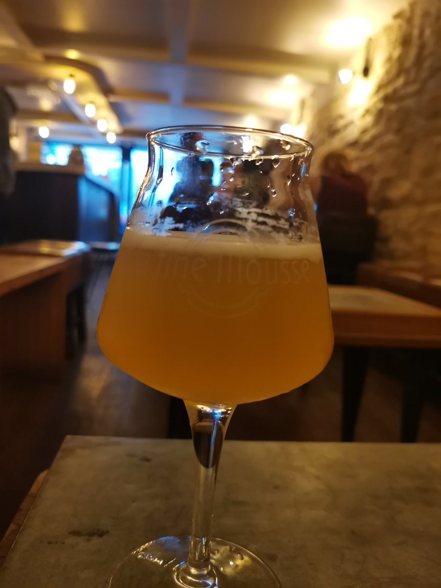 UltraDanette's tweet photo. #Dhops
Première sortie du Paris Beer Week et bon. 🙃 https://t.co/M9ElinI1EP