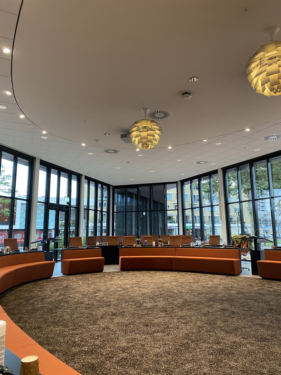 Vandaag heeft de ALV van de Capelse Jongerenraad plaatsgevonden in de Raadzaal!👏🏻

📝 De Jongerenraad heeft weer veel nieuwe plannen en ideeën waar we de komende tijd mee aan de slag gaan!

Campagne: #laatdetoekomstmaarkomen