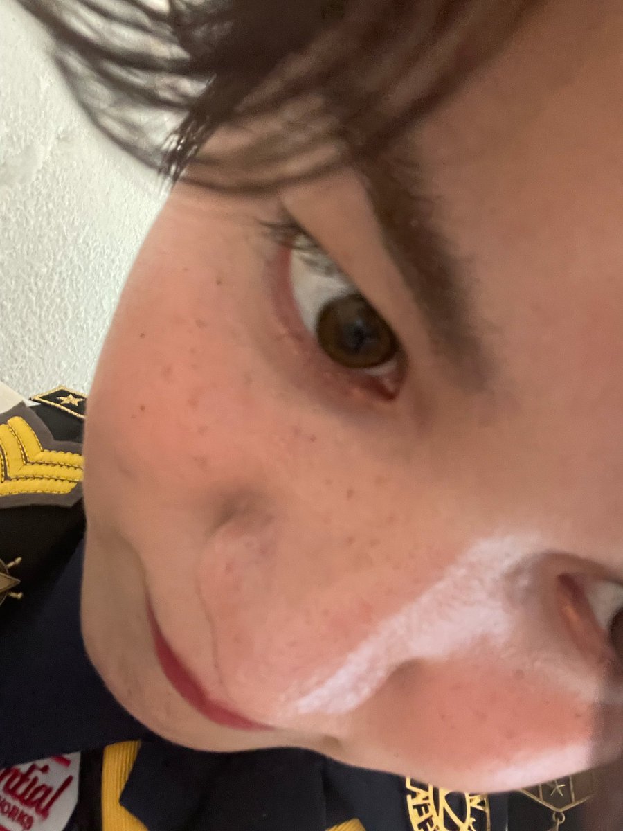 lightup86400's tweet image. Why do we always like to take such closeups 🤣 #beingrandom #FuseSelcaDay #퓨즈셀카데이 #FSD

PS: am late to this