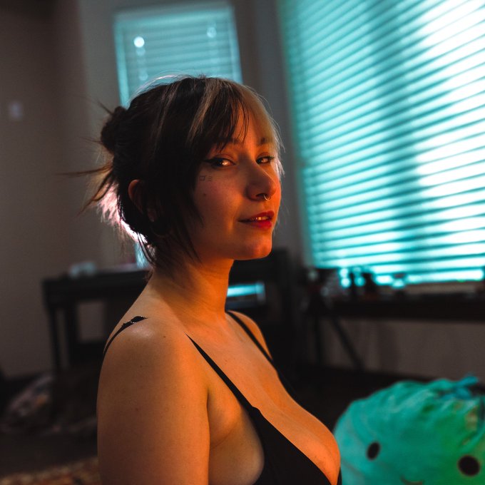 Couldn&rsquo;t post the full pics on Insta 😏 https://t.co/aGD7OYmVHc