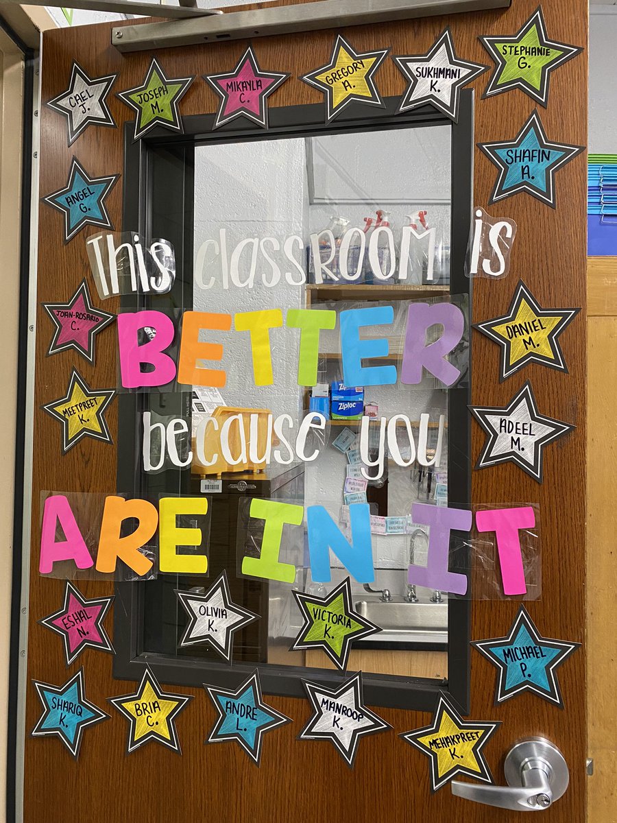 We are ready for an awesome year ahead! <a href="/13MrsWatson/">Samantha Watson</a> #happeningathowell