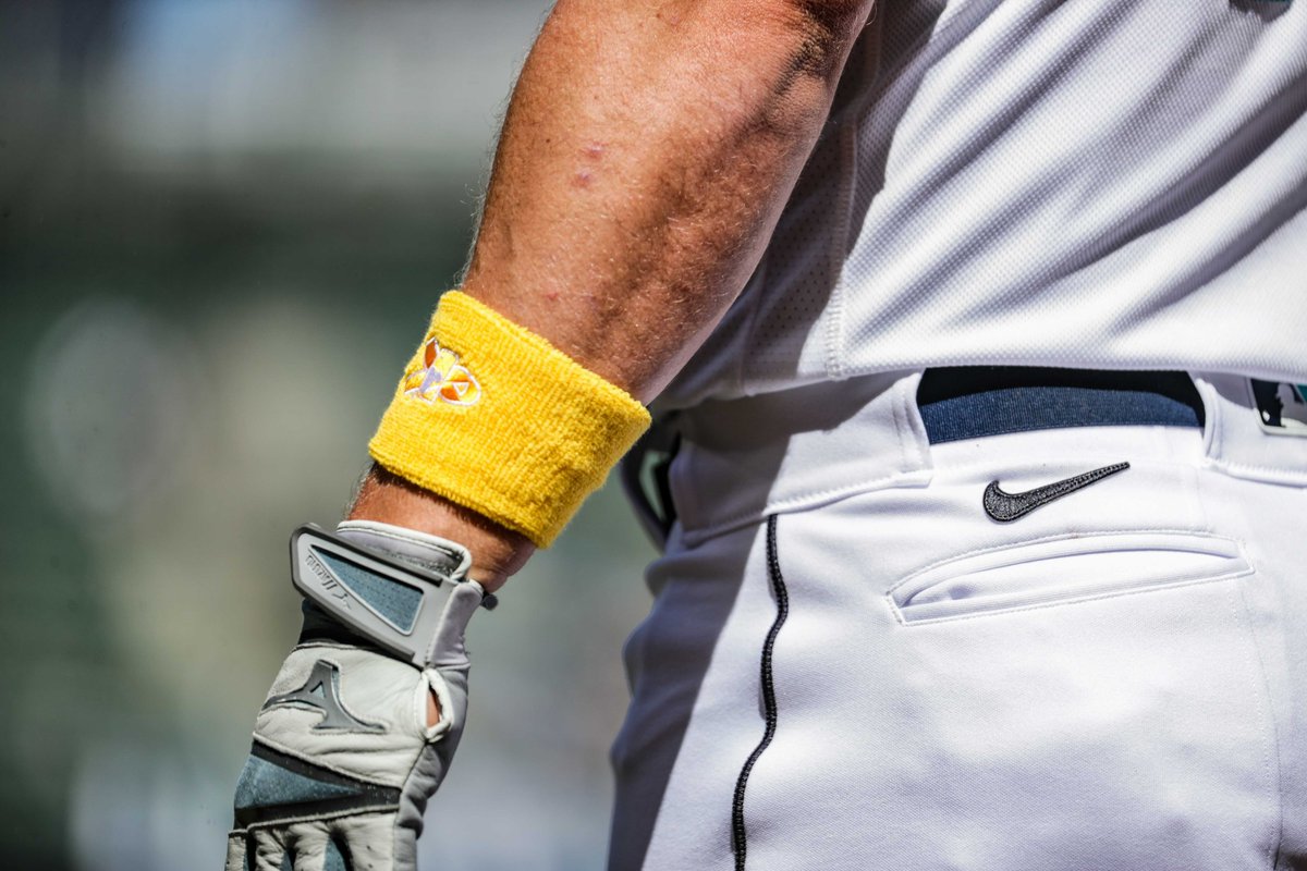 MLB tweet picture