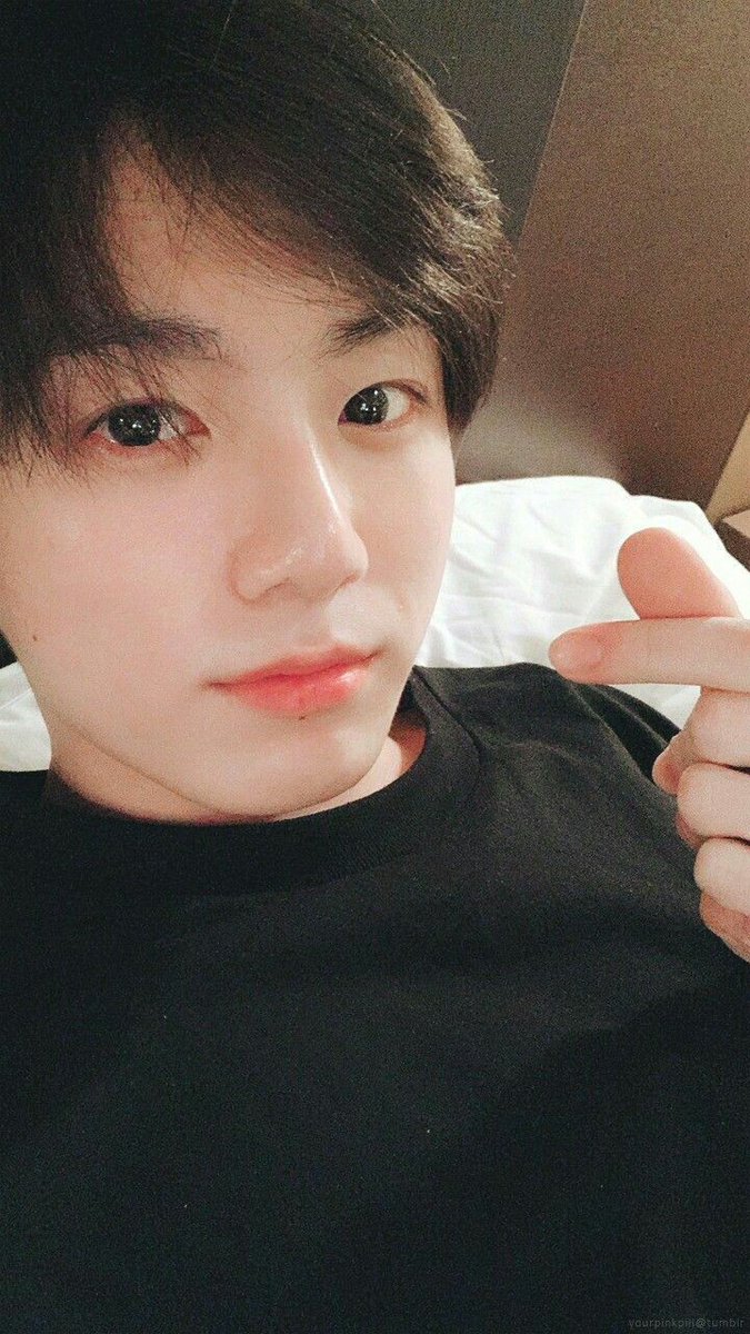 4iverse's tweet photo. Wszystkiego najlepszego Jeongguk 💜💜🎉 Kochamy cię!!
#JKbirthday
#JungkookDay
#JungkookBirthday
#HappyBirthdayJungkook
#JungKook
#HAPPYJKDAY
#HappyJungkookDay
#birthdayjungkook
#JKBirthdayproject https://t.co/2r1YY7a0xx
