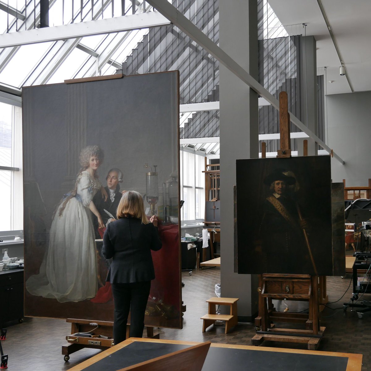 Most surprisingly, they discovered that the scientific instruments that have long affiliated the couple with the birth of modern chemistry were later additions that ultimately redefined the meaning of the portrait.

📸 Eddie Knox © Oxford Films, 2020⁣⁣