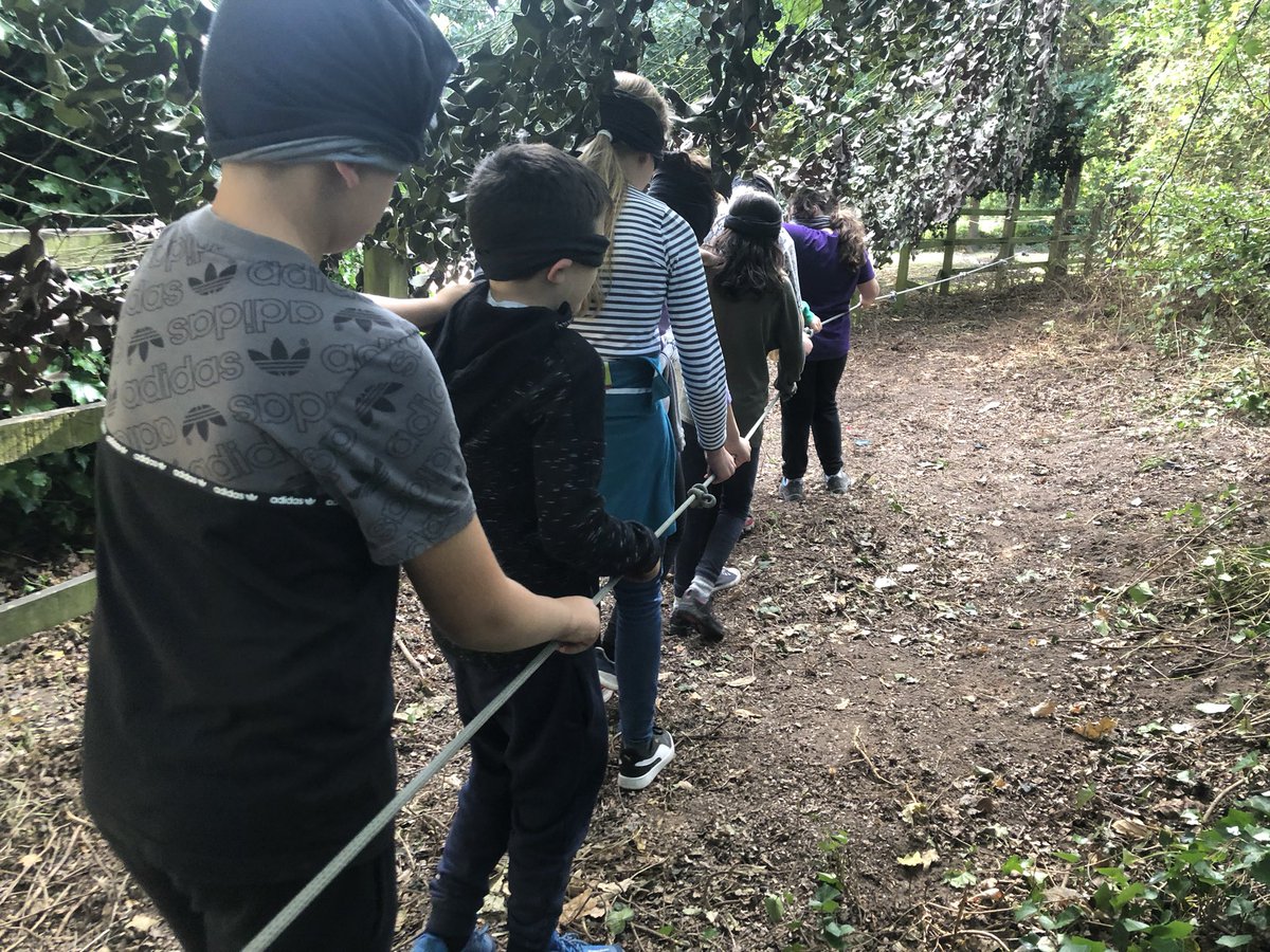 ASALeavers21's tweet photo. Night line for group 1. Team work, blind folds and oh so many laughs!! https://t.co/gYuWcA0BTH
