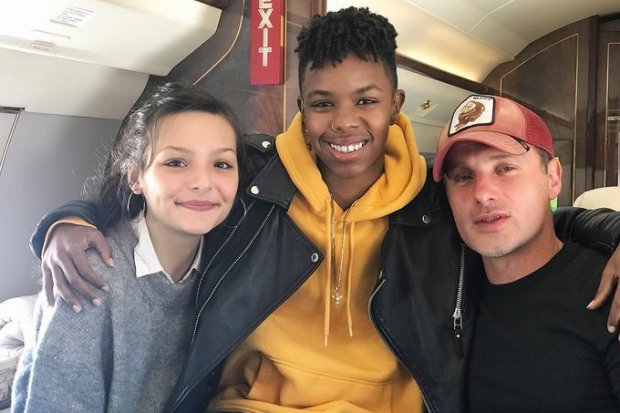 Essa fotinha da cassady, angel theory e andrew lincoln <3

HAPPY BDAY CASSADY 