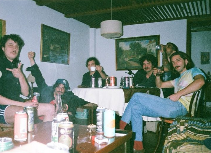 26/9 <a href="/las_sombras_/">Las Sombras</a> y <a href="/los_siberianos/">Los siberianos</a>  en <a href="/CCKonex/">Ciudad Cultural Konex</a> 
SOLO UNA NOCHE / SOLO UNA FUNCIÓN
Entradas aquí: bit.ly/SombrasCCKonex