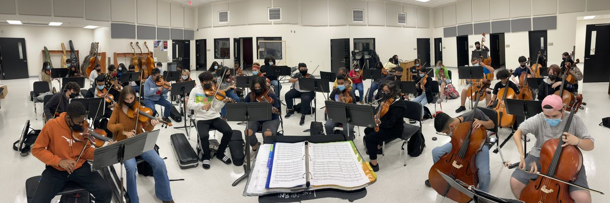 And we’re off! Honors and Concertina combo. Bigs are working hard to help Littles prep for the upcoming concert. #BacktoSchool2021