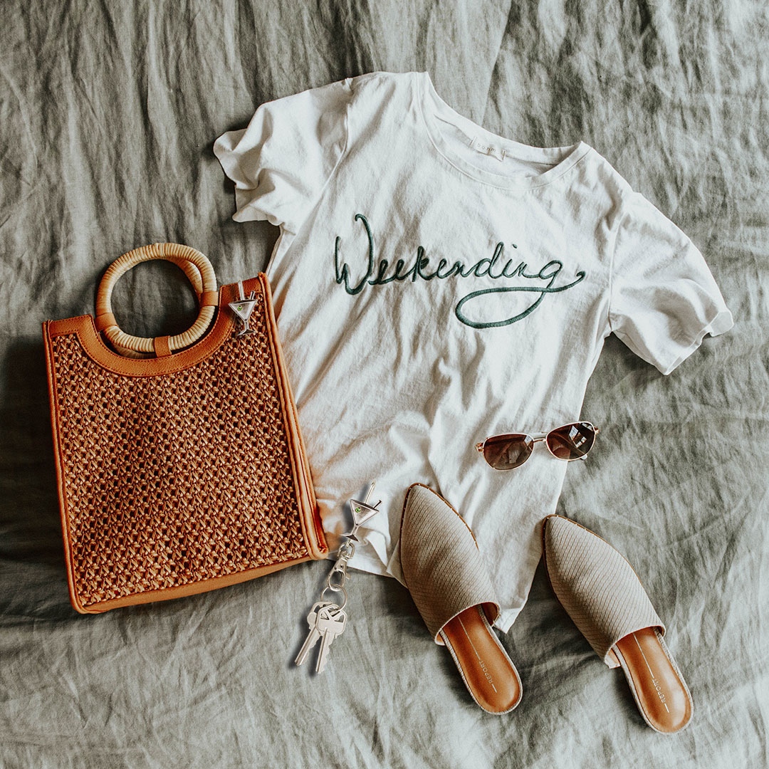 FindersKeyPurse's tweet image. Are you ready for the long weekend?⁠ Take Finders Key Purse® with you!⁠
⁠

⁠⁠#finderskeypurse #martini #labordayweekend #weekending #longweekend #keyfinder #fashion #loveit #findyourkeyswithease #favoriteaccessory #giftidea #whatsinmybag #shopsmall #womanowned #nomoredigging