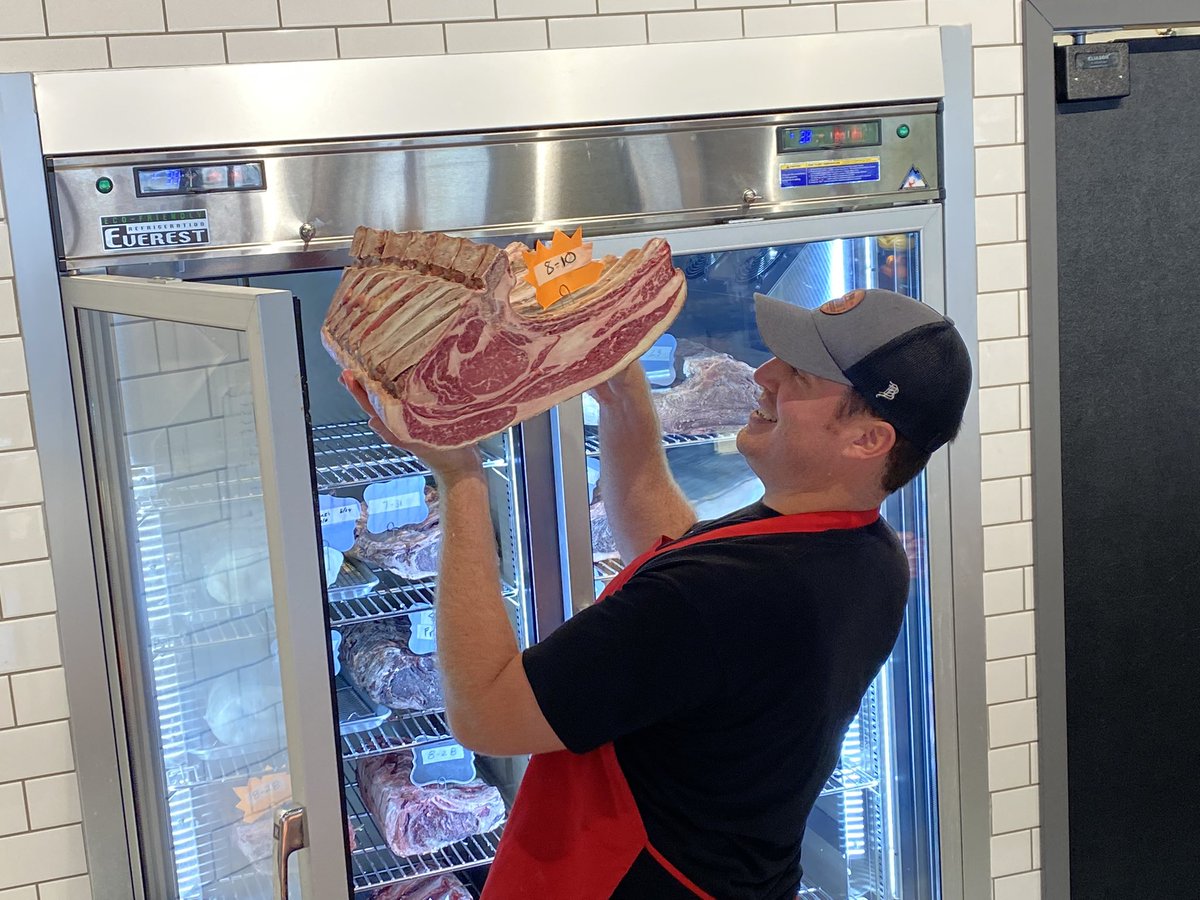 Fred Flintstone….I mean Matt Zacquor. #dryagedbeef #usdaprime #tomahawk