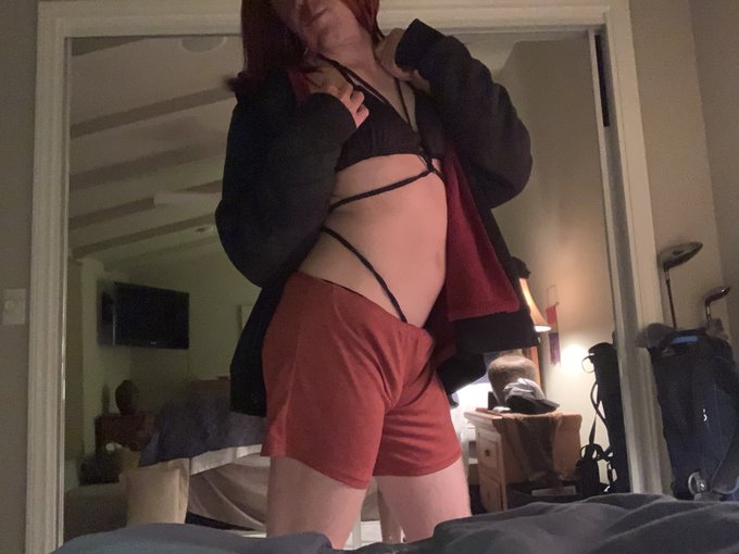 1 pic. Shot a hot video last night and wanted to share some sexy sneak peeks while i edit #trans #sissy