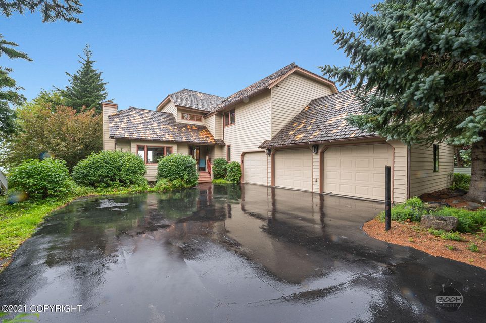 JackWhiteRE's tweet photo. OPEN HOUSE! 
18620 Kittiwake Circle, Anchorage AK
With Amanda Lee SAT 9/4 from 1-5pm
Marketed by: Mike McLane
#realestate #alaskarealestate #realtor #jackwhiterealestate #anchoragerealestate #alaskarealestateproperties #alaskarealtor #realtorsofinstagram #anchorage #alaska https://t.co/yCpGmOlwdU